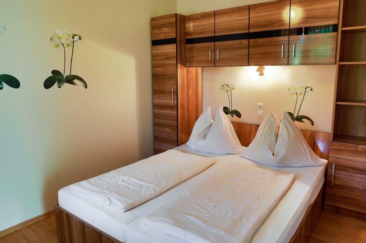 Balaton Apartman Балатонмариафюрдё Экстерьер фото